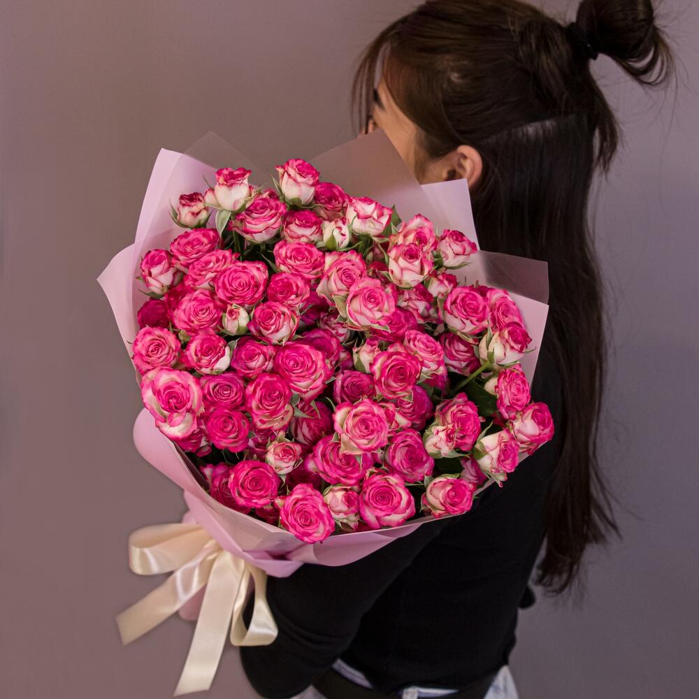 Букет «Розовый бум» – пышные кустовые розы в нежно-розовых тонах Ломоносов Санкт-Петербург