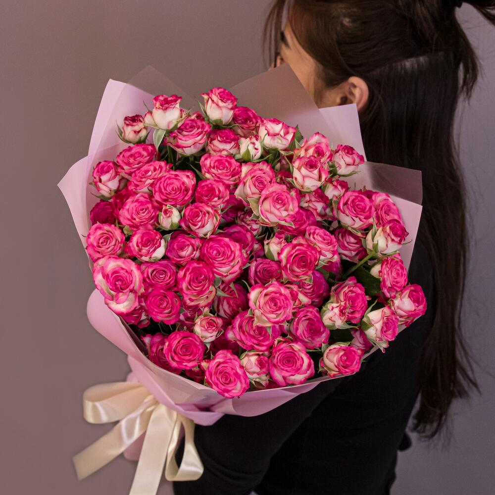 Букет «Розовый бум» – пышные кустовые розы в нежно-розовых тонах Ломоносов Санкт-Петербург