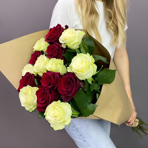 Букет «Инь-Ян» – гармония страсти и чистоты Ломоносов Санкт-Петербург